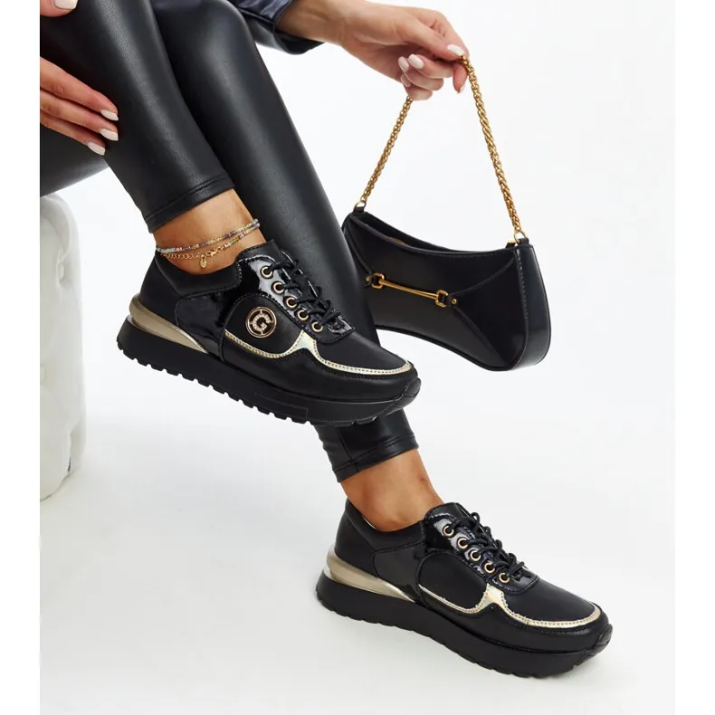 Chaussures en cuir noir avec boucle décorative le noir