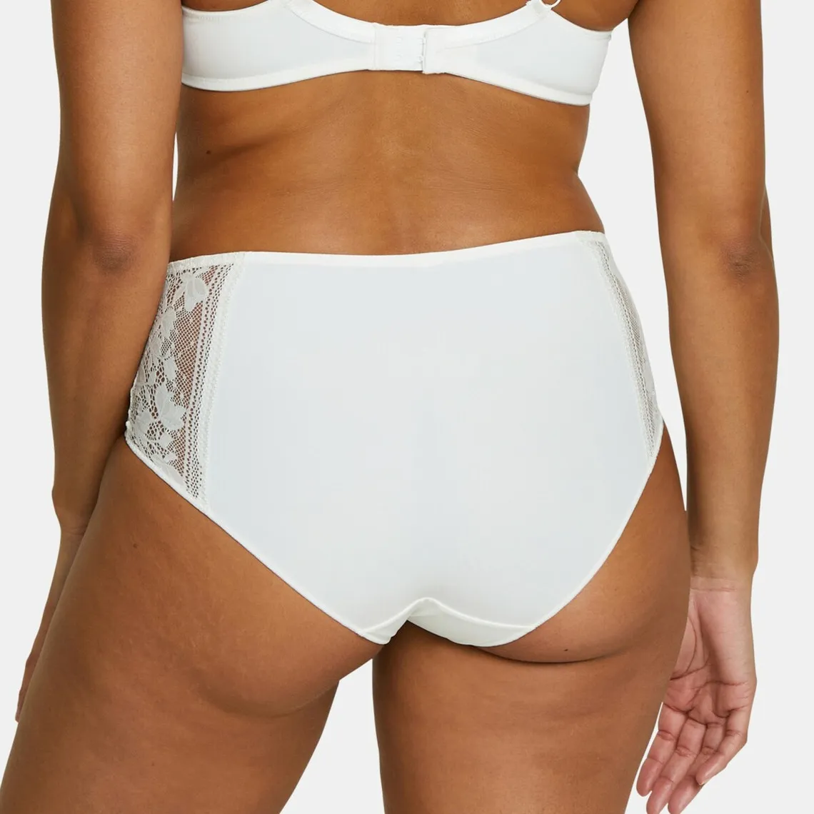 Ivory Panties - 3 Suisses