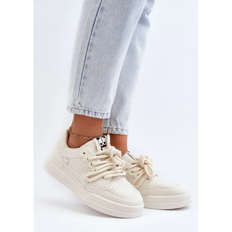 Eco-Friendly Beige Women's Leather Sneakers by Avanalis.