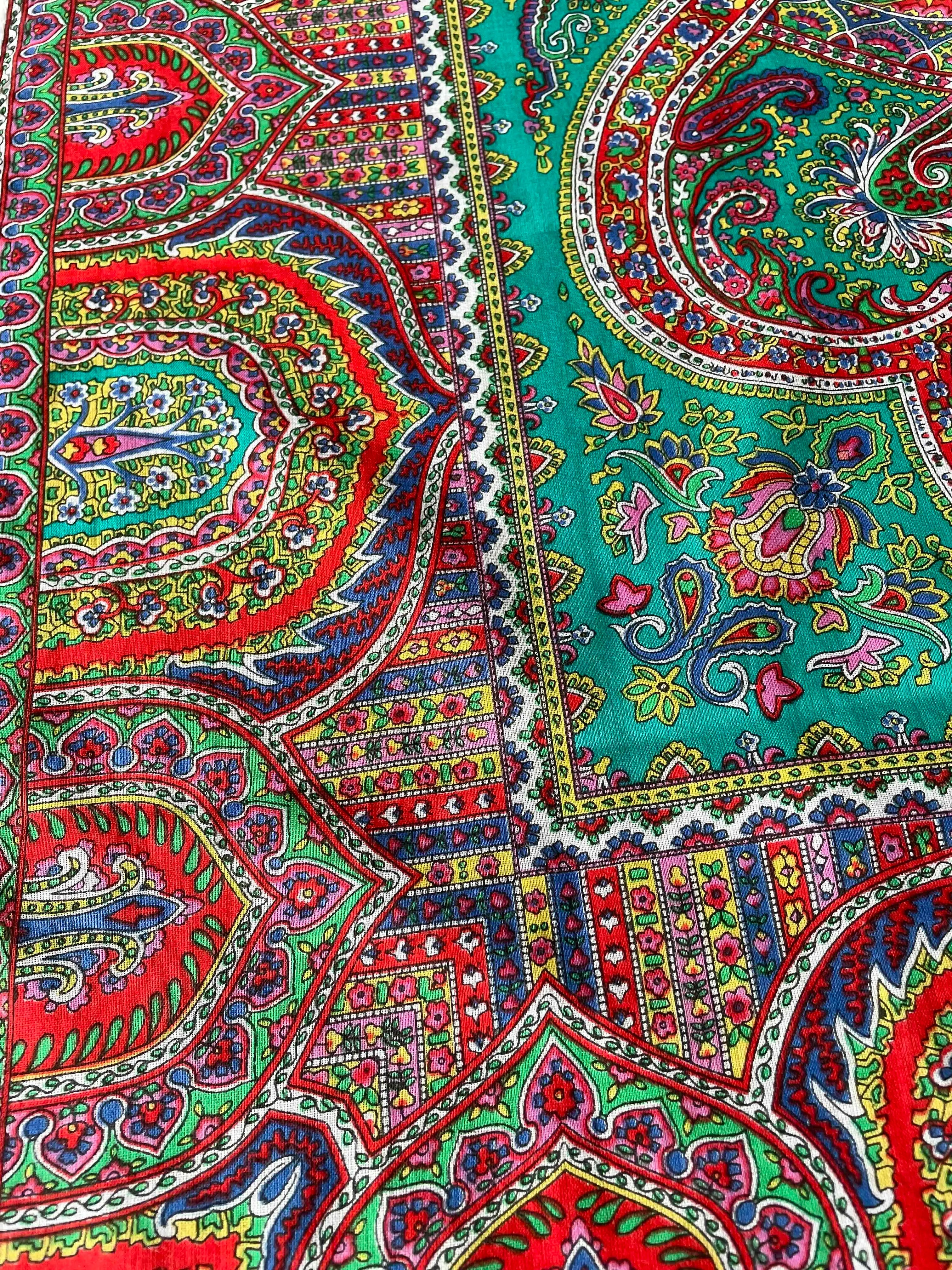 Glowing 70's Scarf